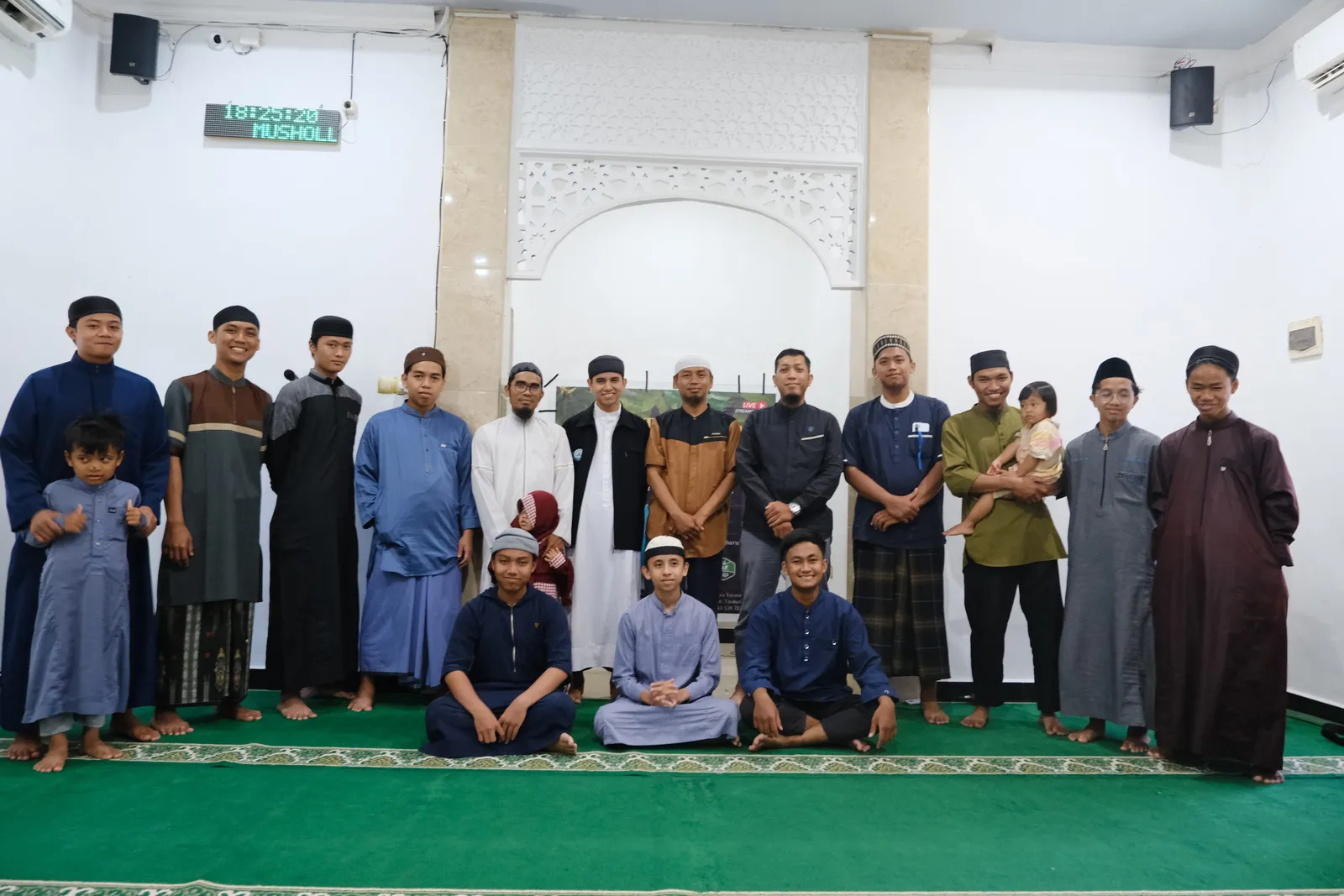 Tasmi’ Hafalan Al-Qur’an 30 Juz Ananda Abdullah Razin di Pesantren AQJ Banjarbaru